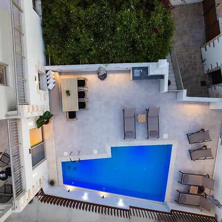 Eleopetra Villa *